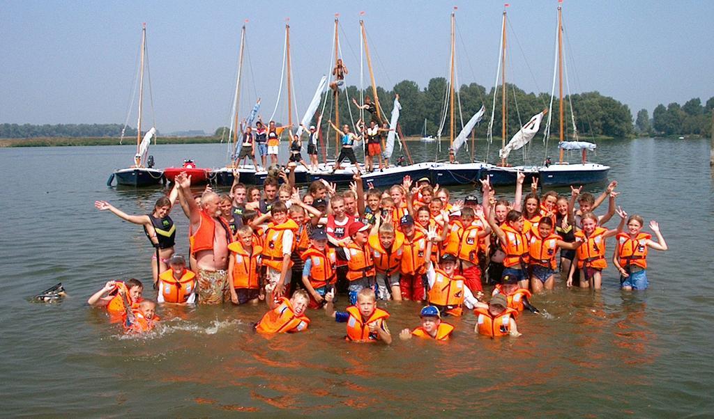 金洛伊 Sailcenter Limburg旅舍 外观 照片